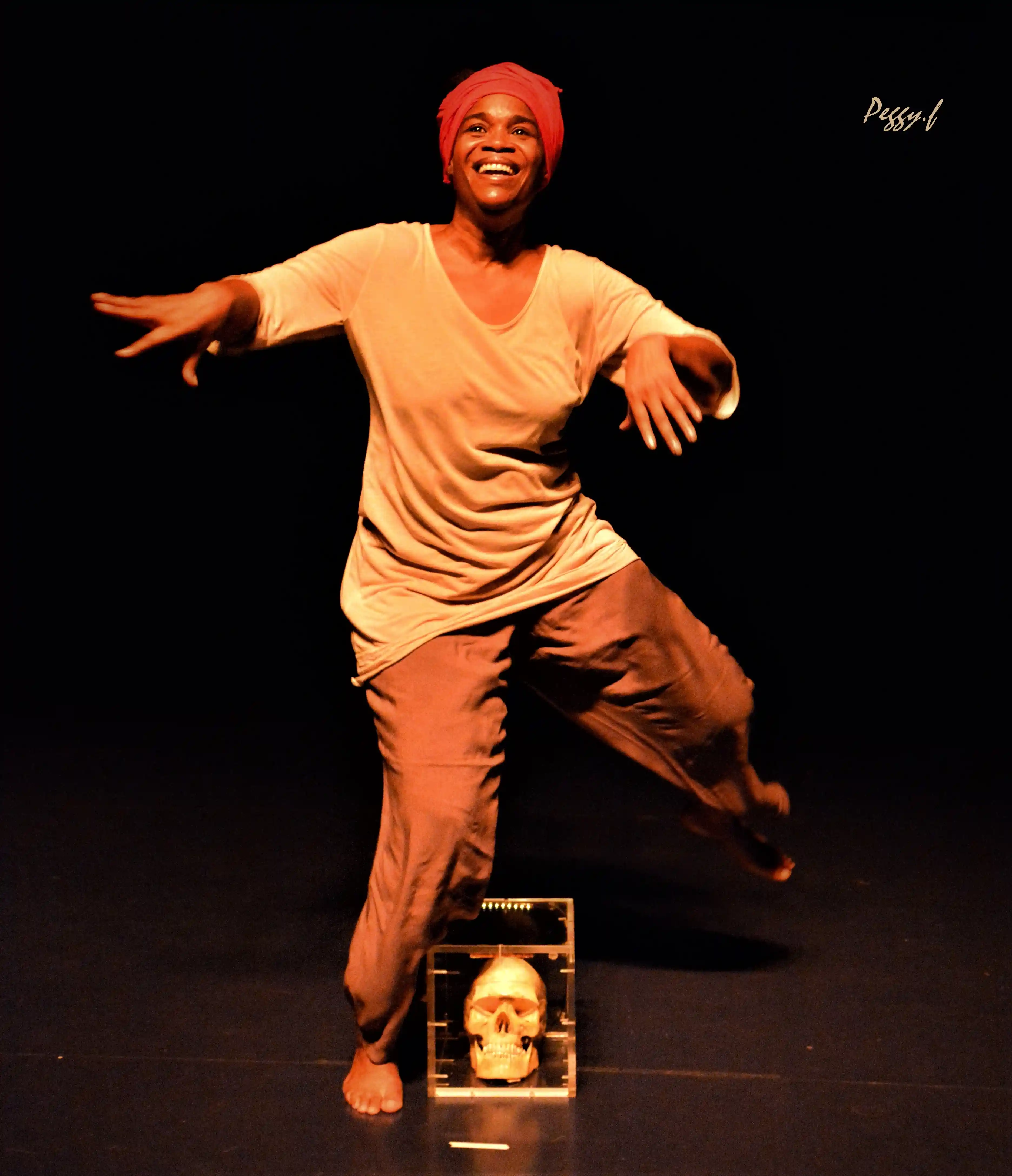 Danseuse du Festival Mois Kréyol sur scène